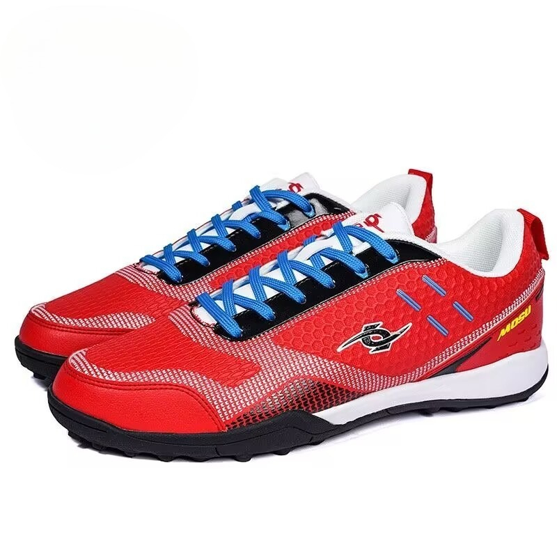 Oryginalne markowe buty piłkar – Outdoor Sport Brand Shoes recenzja i cena